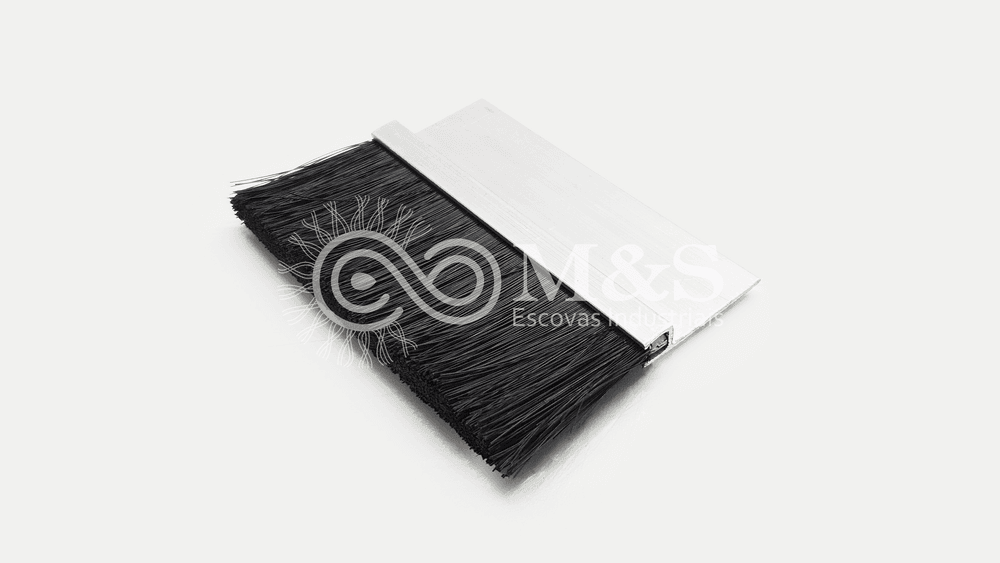 Escova Régua Perfil de Alumínio Nylon Preto